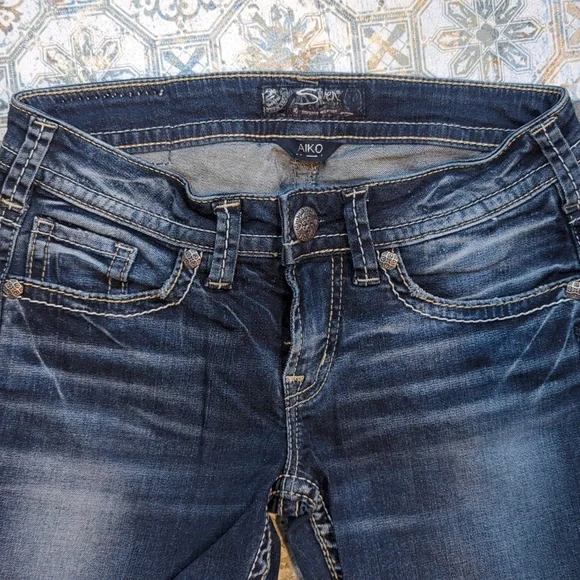 Silver capri - Picture 3 of 5